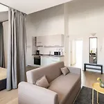 Wenzigova apartments