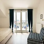 Wenzigova apartments